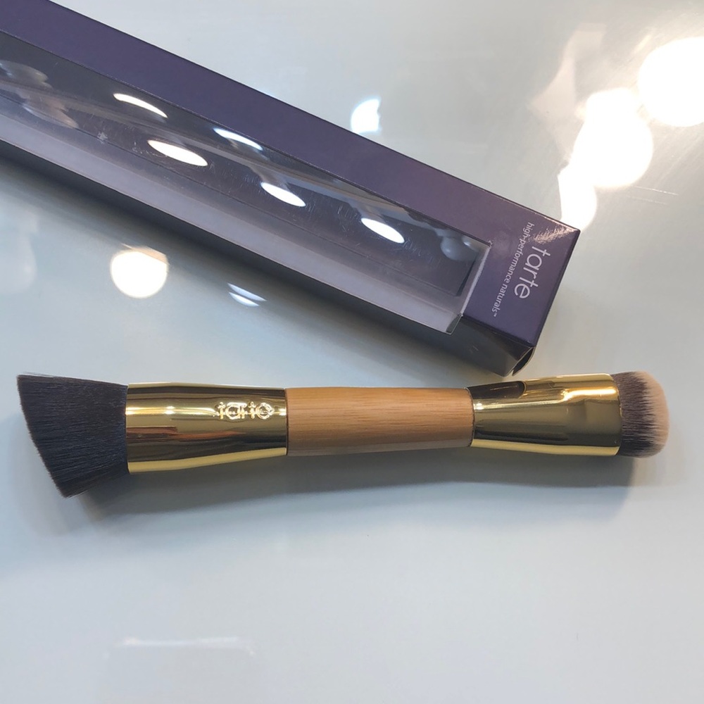 Tarte Brush